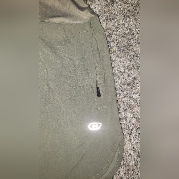 Maroaut|NWT| Relaxed Fit Athletic Shorts with Curved Hem - Picture 5 of 8